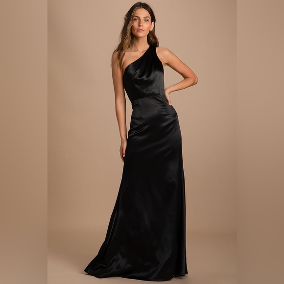 Lulus Dresses & Skirts - NWT Lulus On the Guest List Black Satin One-Shoulder Maxi Dress
